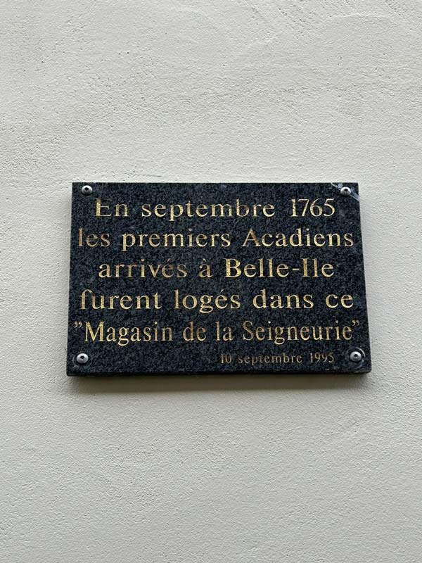 Plaque Magasin de la Seigneurie Fouquet - appartements à Belle-Île
